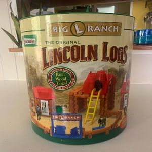 Mixed lot of Lincoln Logs
